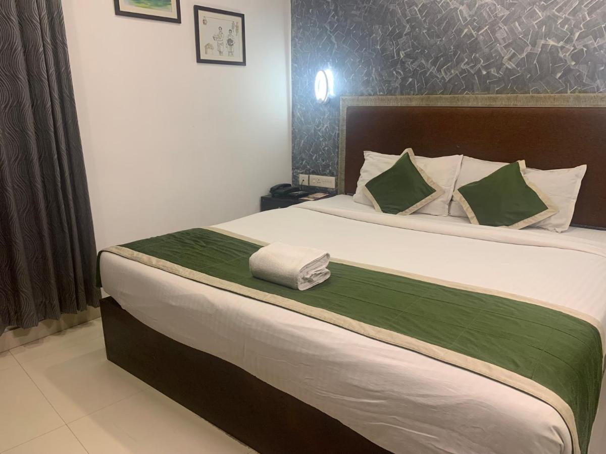 Hotel Greenlife Kochi Екстериор снимка