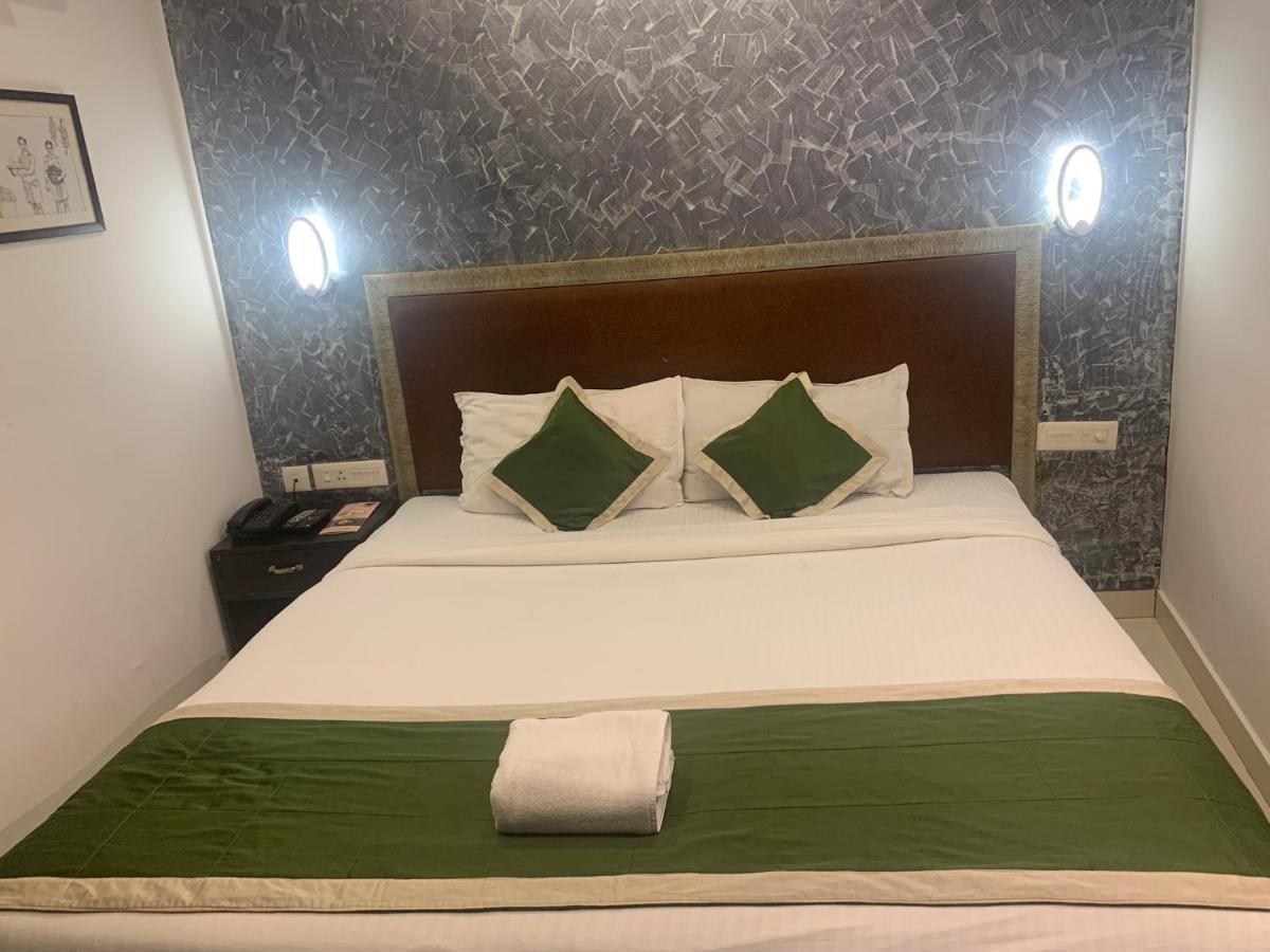 Hotel Greenlife Kochi Екстериор снимка