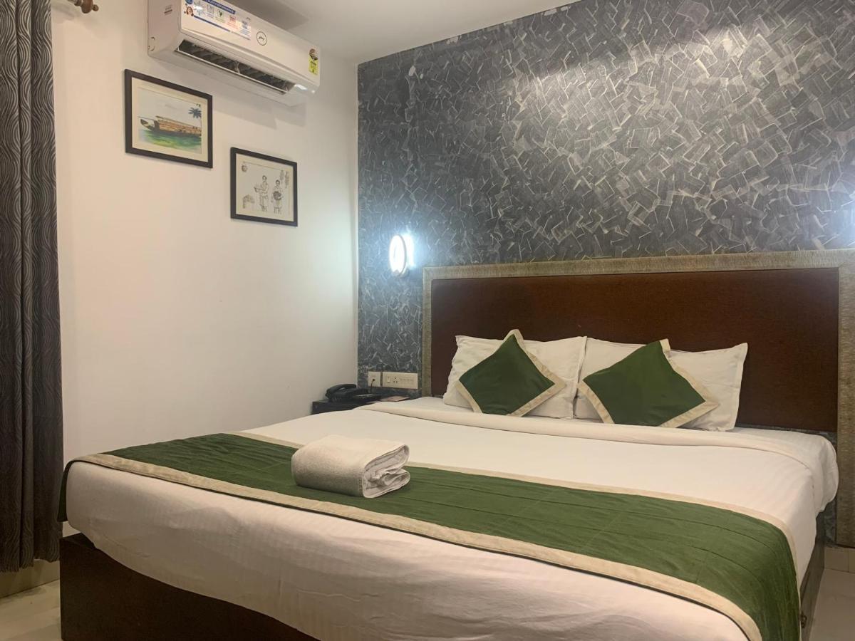 Hotel Greenlife Kochi Екстериор снимка